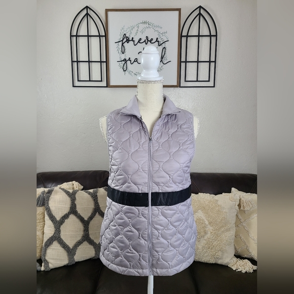 Nike‎ Women's Aerolayer Insulated Hybrid Quilted Gray Running Vest Jacket Size S - Picture 1 of 9
